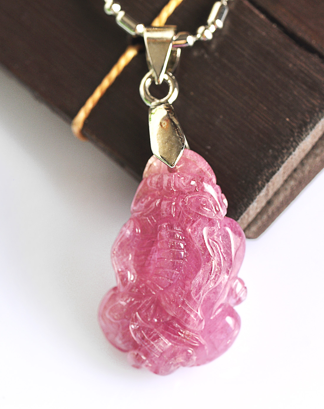 女款粉色天然碧玺招财貔貅小吊坠 附证书