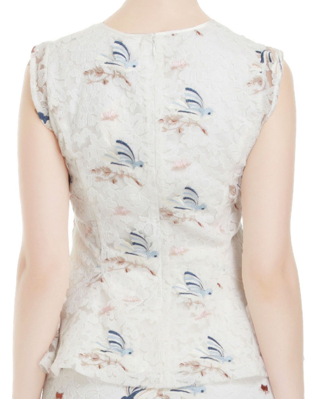 印花圆领小盖袖上衣