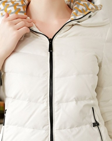 女款【新款】白色短款羽绒服