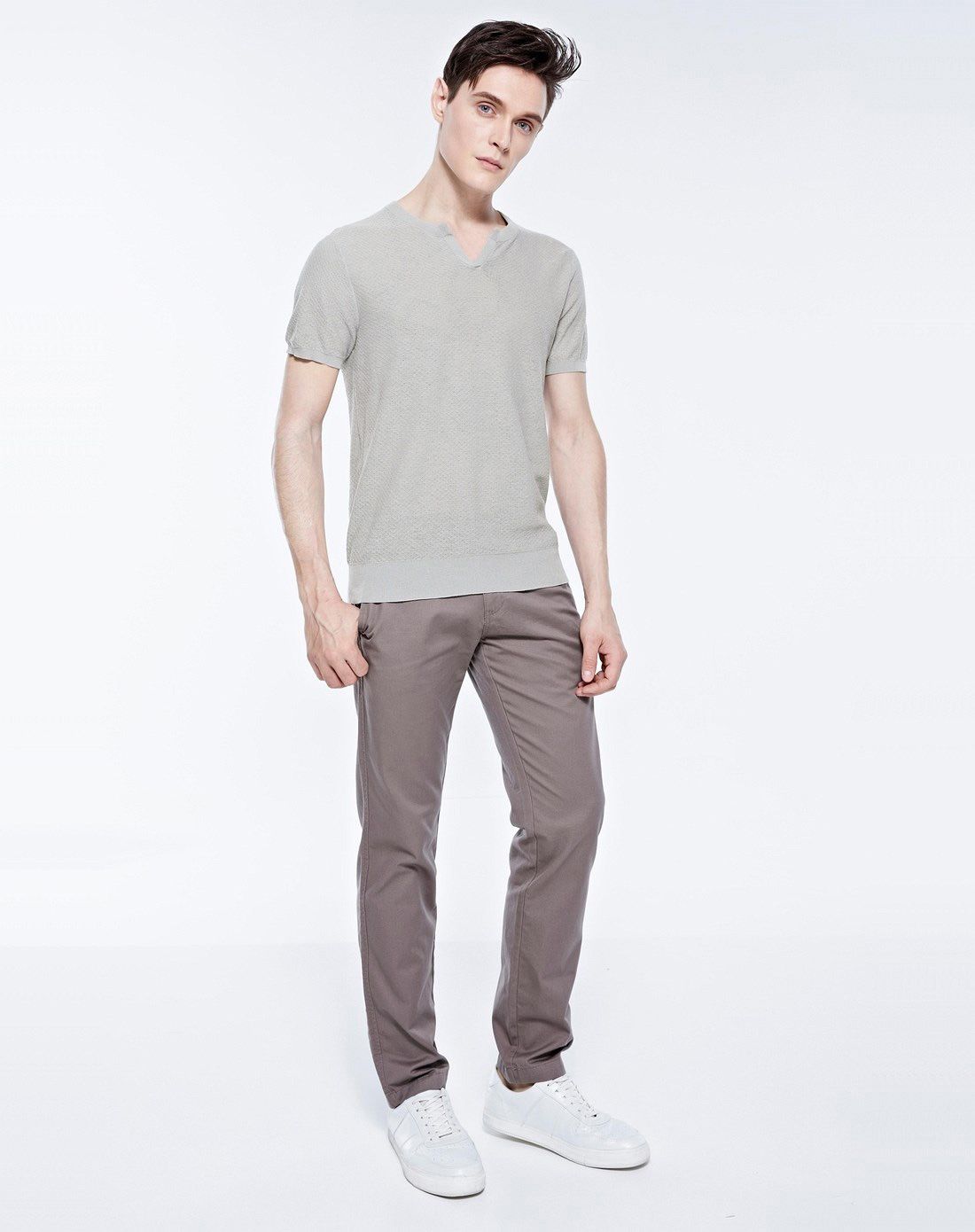 中灰色 舒适麻棉罗纹鸡心领针织短袖t恤