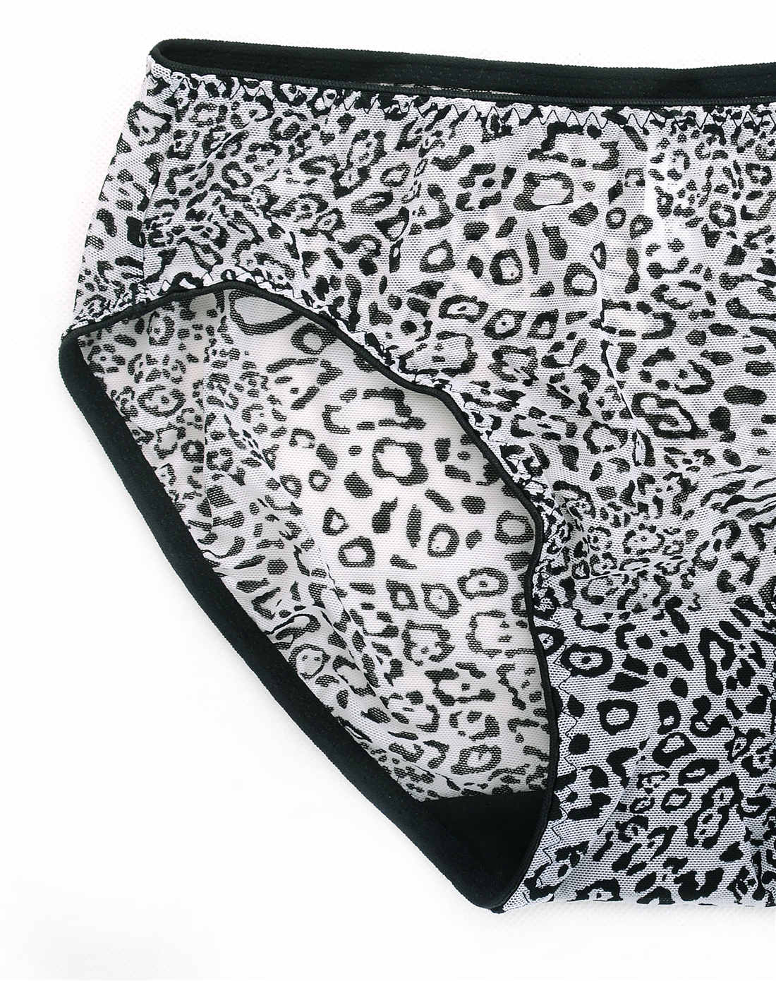 (两件起售)黑白色性感豹纹舒适三角内裤