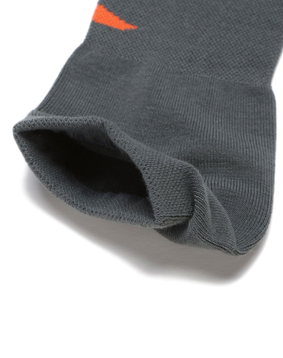 排汗透气 男款深灰色袜子