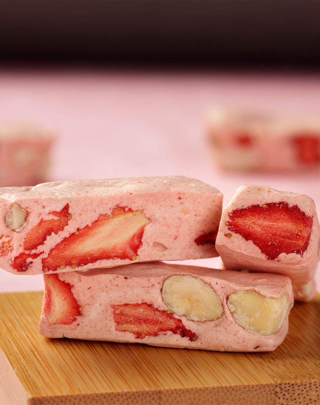 火热推荐人气单品草莓味牛轧糖350g