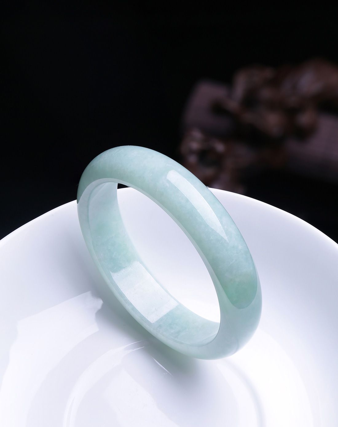 天然a货翡翠冰豆种圆条手镯