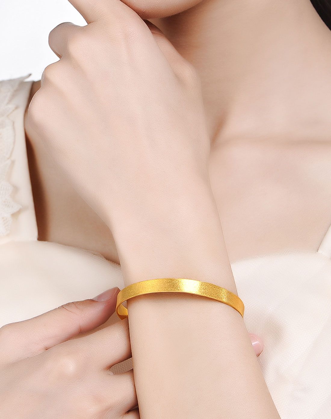 金至尊 足金圆型沙面手镯(计价)约22g