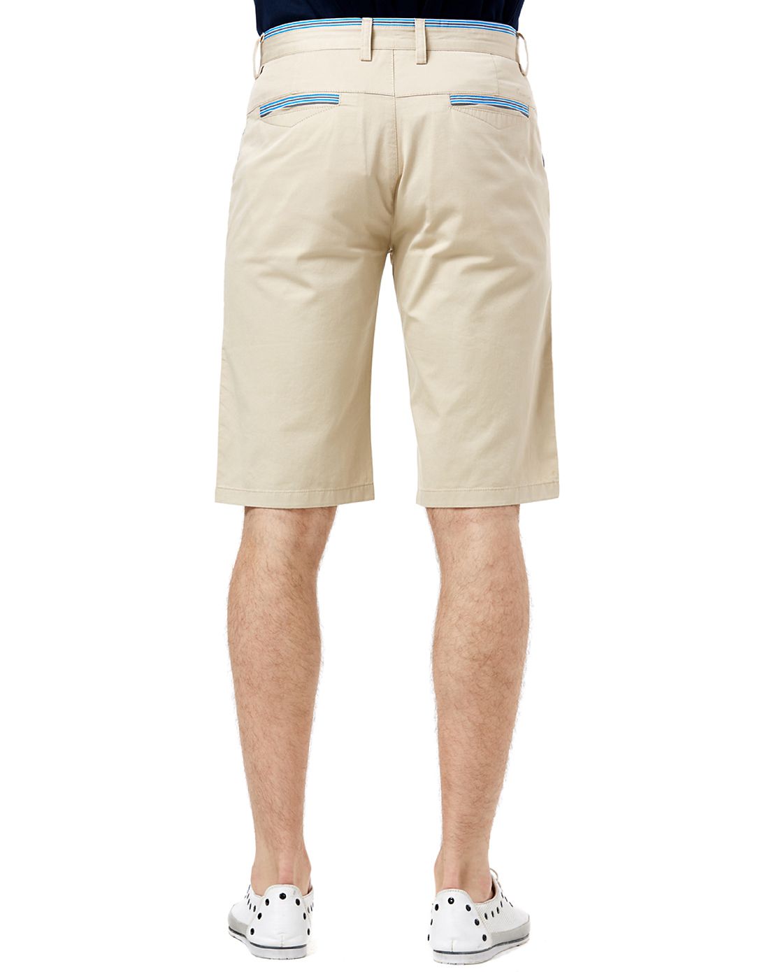 浅卡其色简约斯文短裤