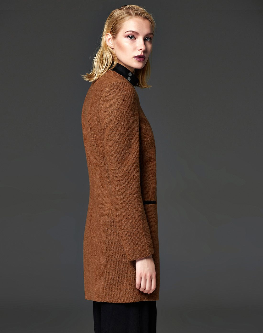烟草棕小立领修身羊毛大衣