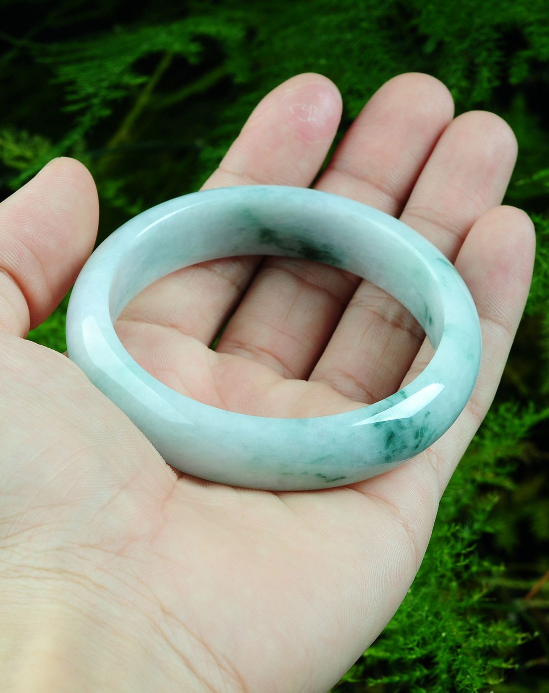 天然翡翠玉镯子白底飘花玉镯61mm