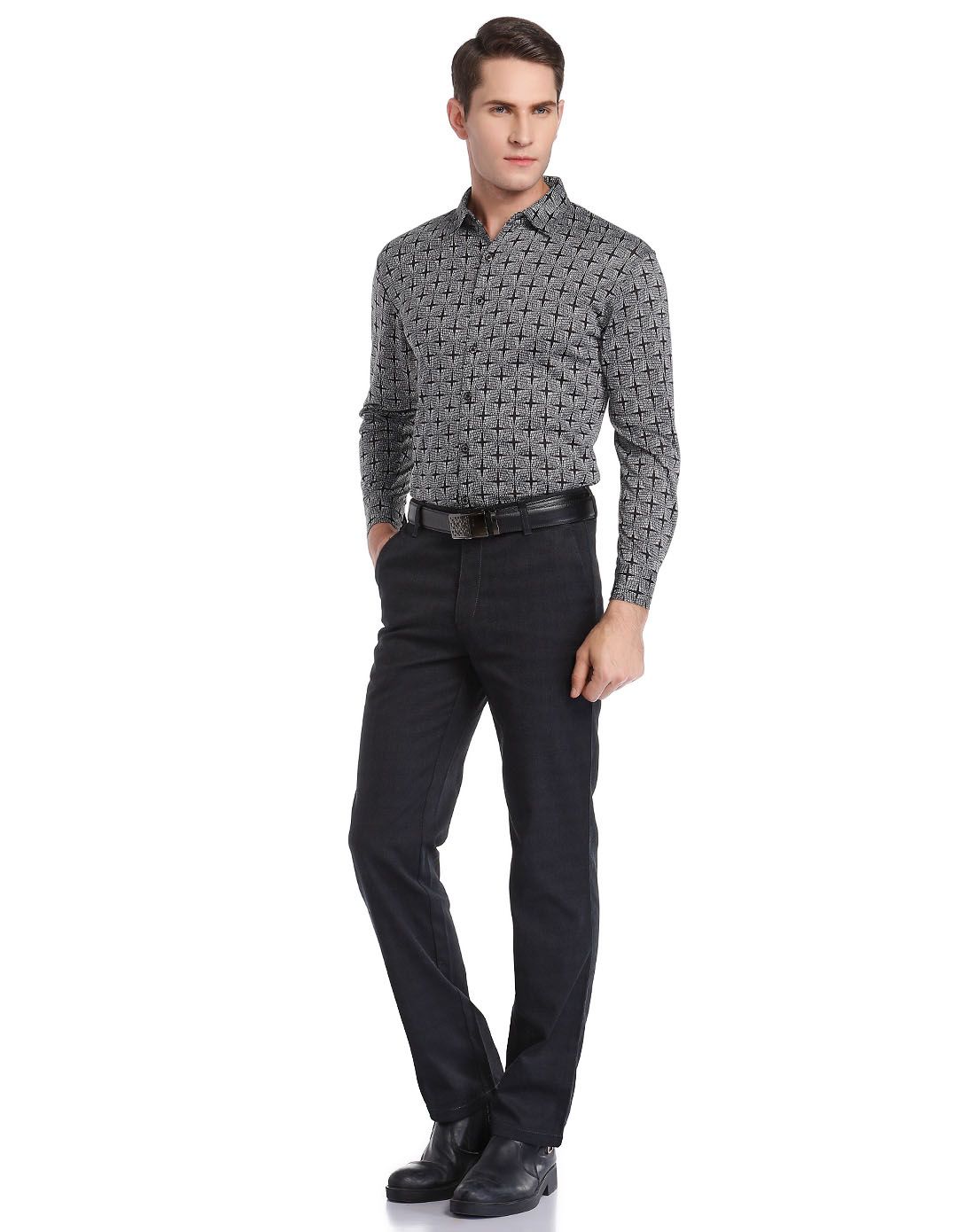 黑/灰色帅气稳重百搭长袖衬衫