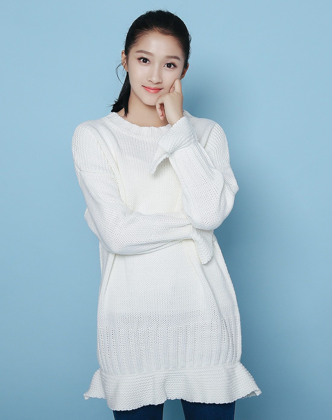 关晓彤明星同款白色长款毛衣