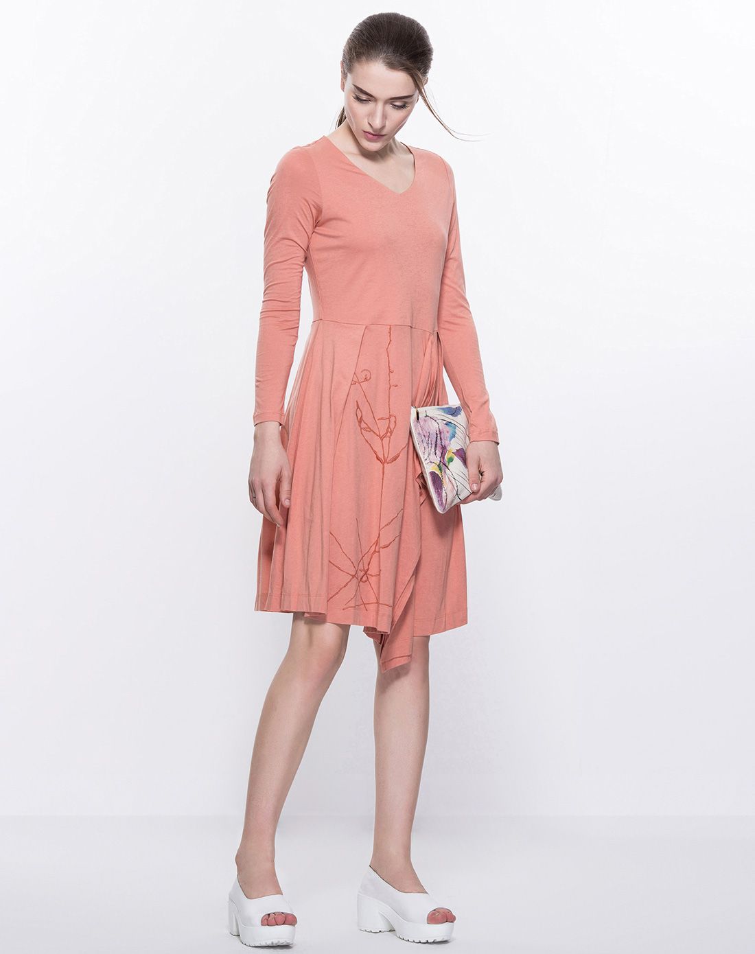 蜡粉色高档纯色文艺莫代尔棉高腰长袖连衣裙