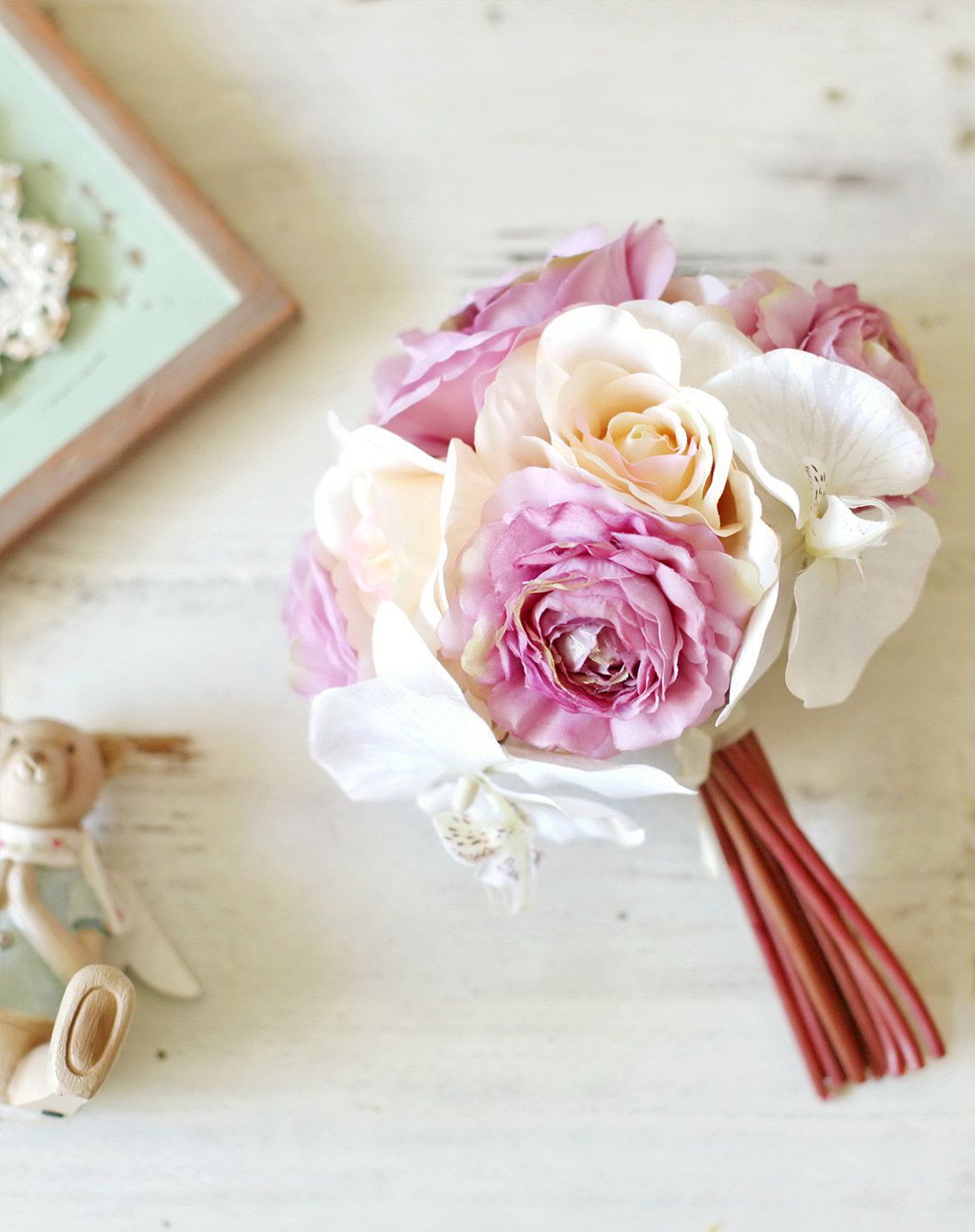 手捧花-浪漫艾莉玫瑰手扎花束-不含瓶