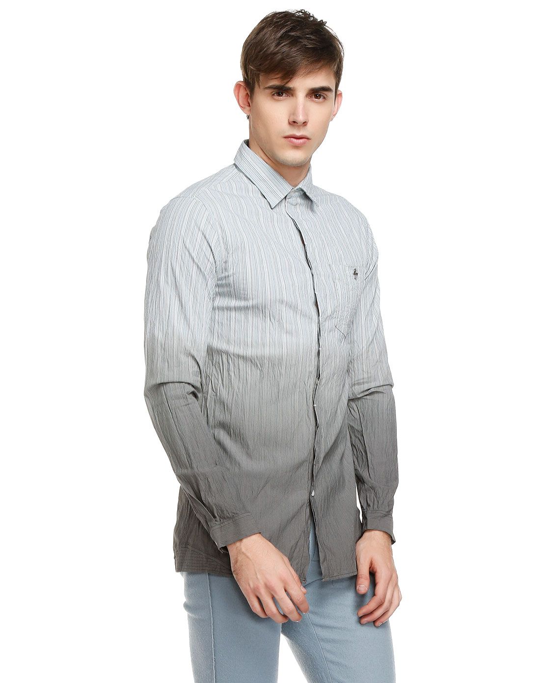 灰绿色潮流百搭长袖衬衫