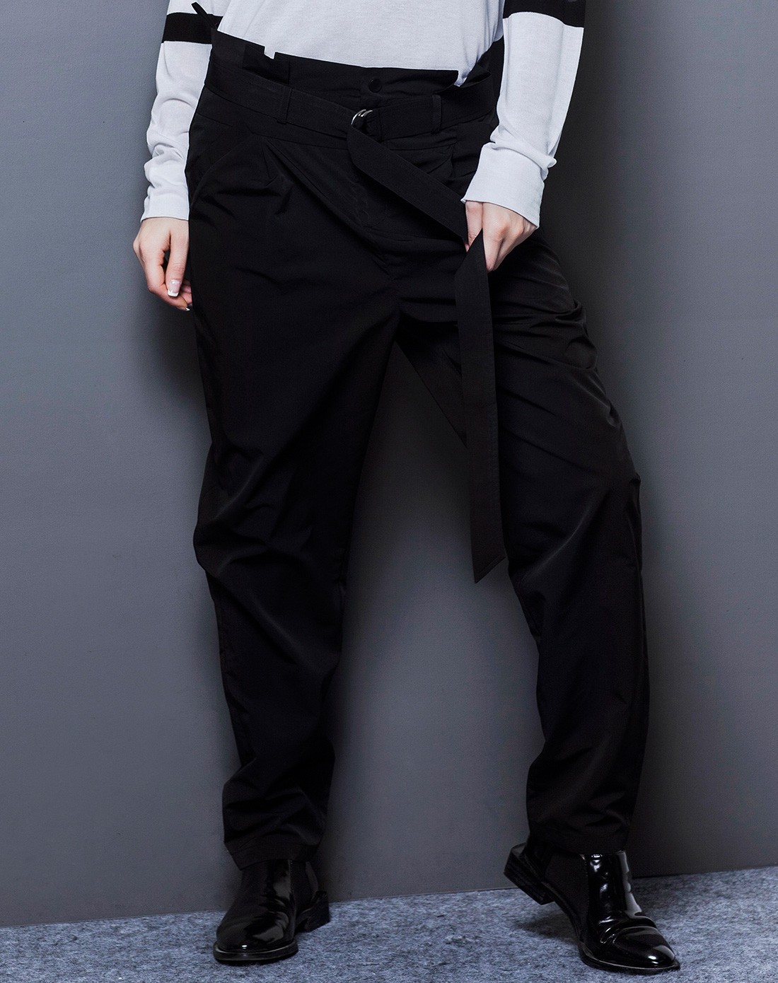 黑色掉档低腰裤哈伦休闲长裤