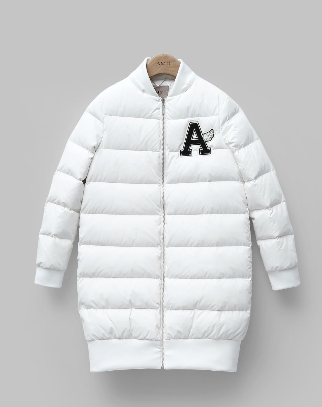 米白立领空气层羽绒服