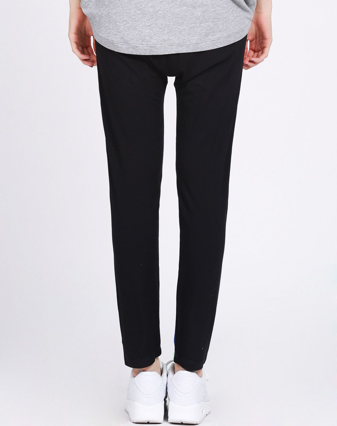 运动时尚 女款宝蓝色低档裤 个性潮流