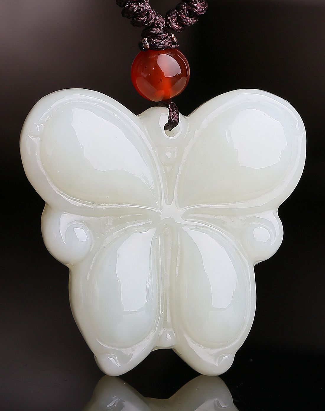 一品翠 天然和田白玉时尚蝴蝶吊坠(附证书)