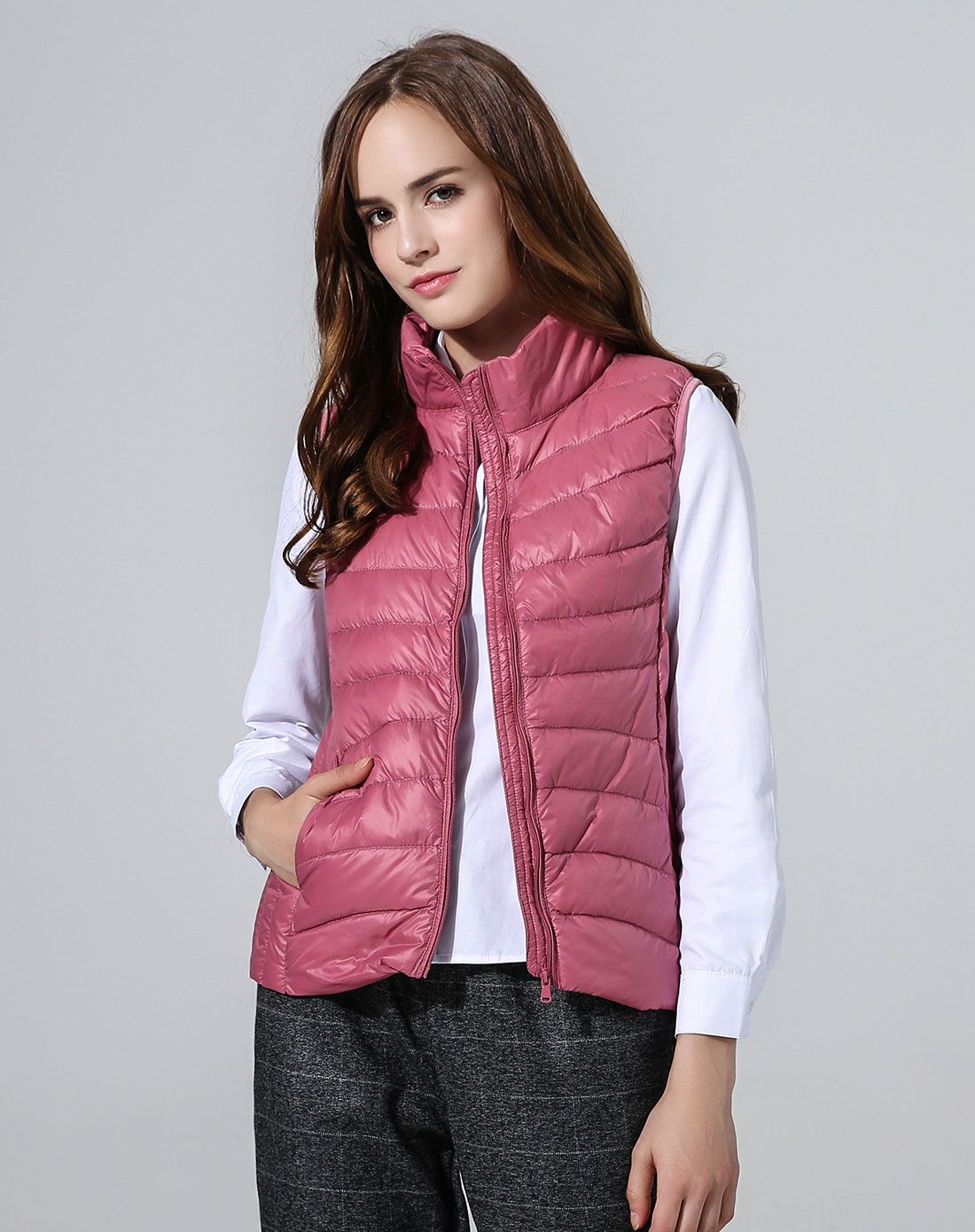 女款粉色轻薄保暖立领羽绒马甲