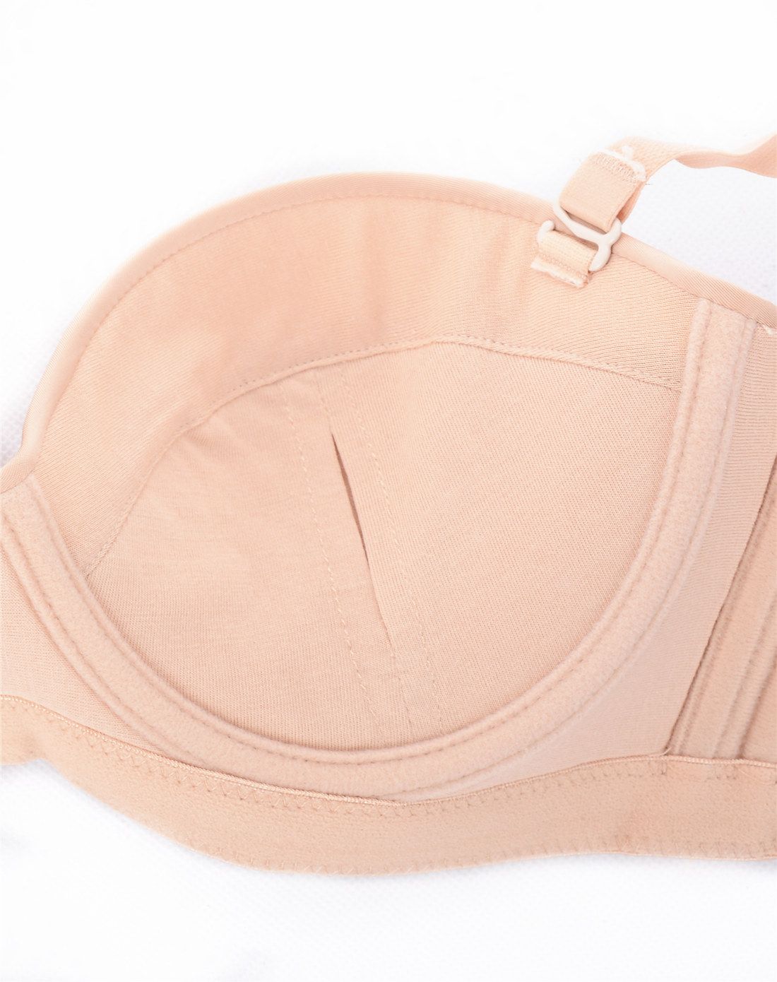 肤色光面无痕百搭1/2薄杯文胸