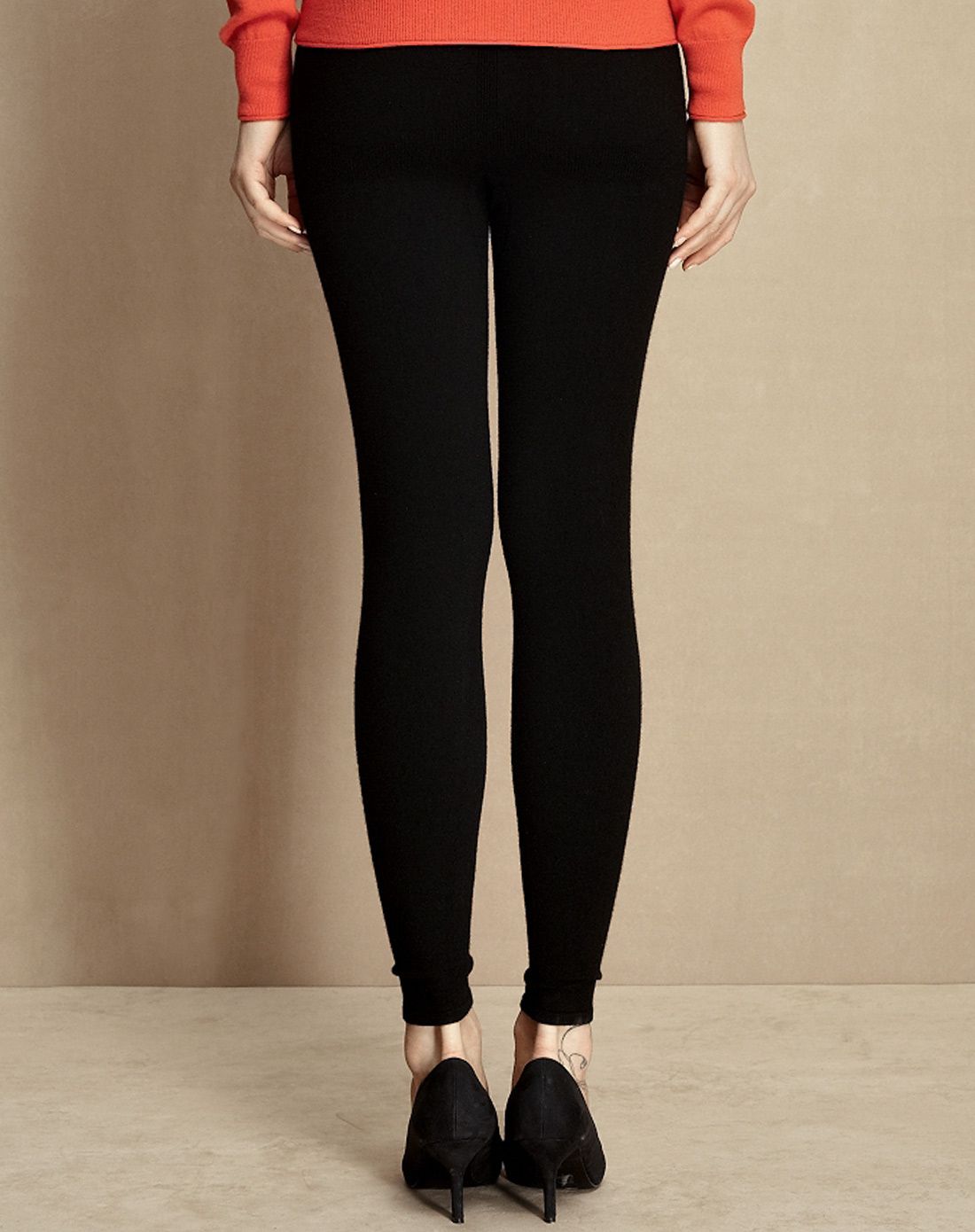 女士黑色收腰提臀精纺裤