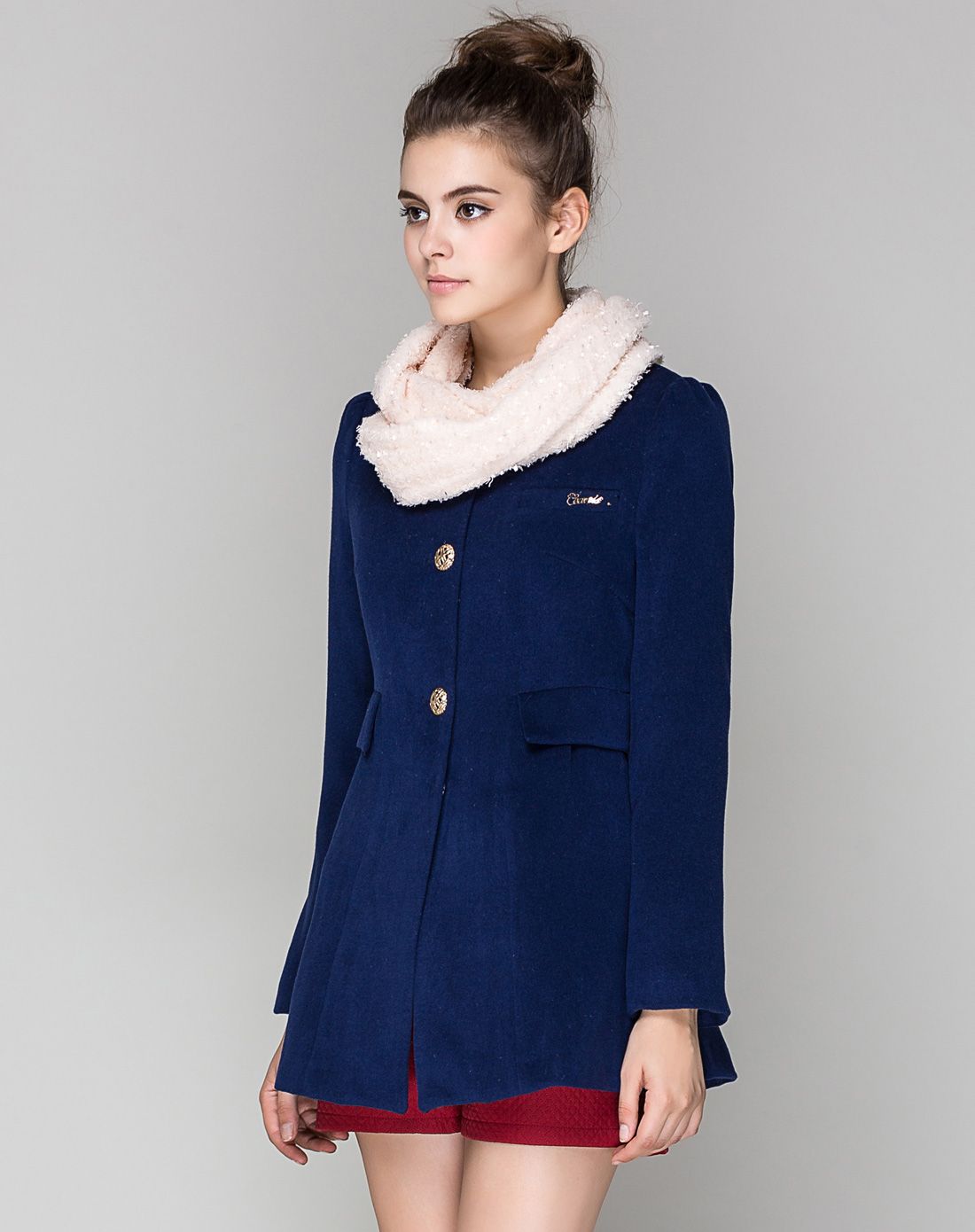 墨蓝围脖呢大衣