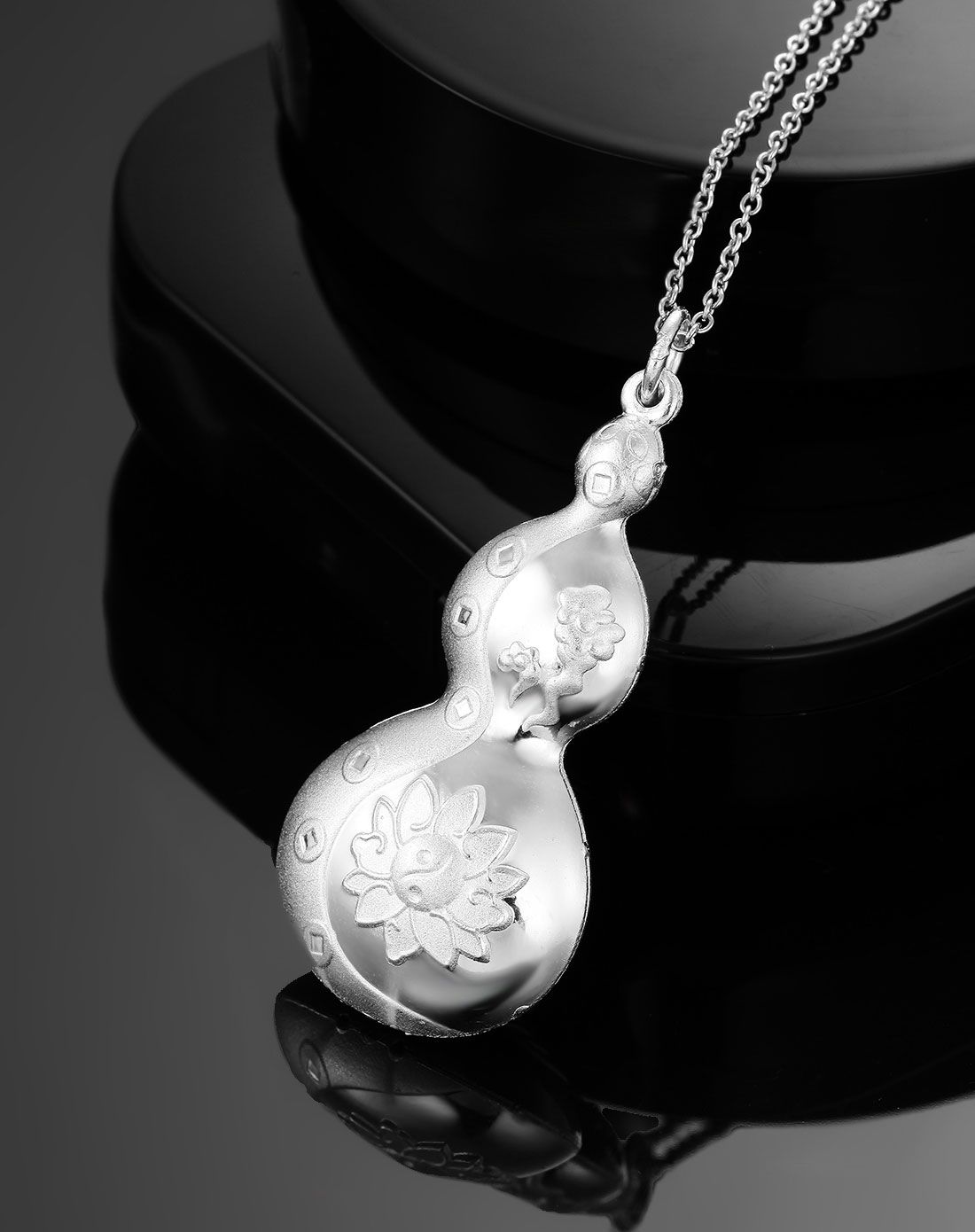 s999银福气临门葫芦吊坠(含配链)