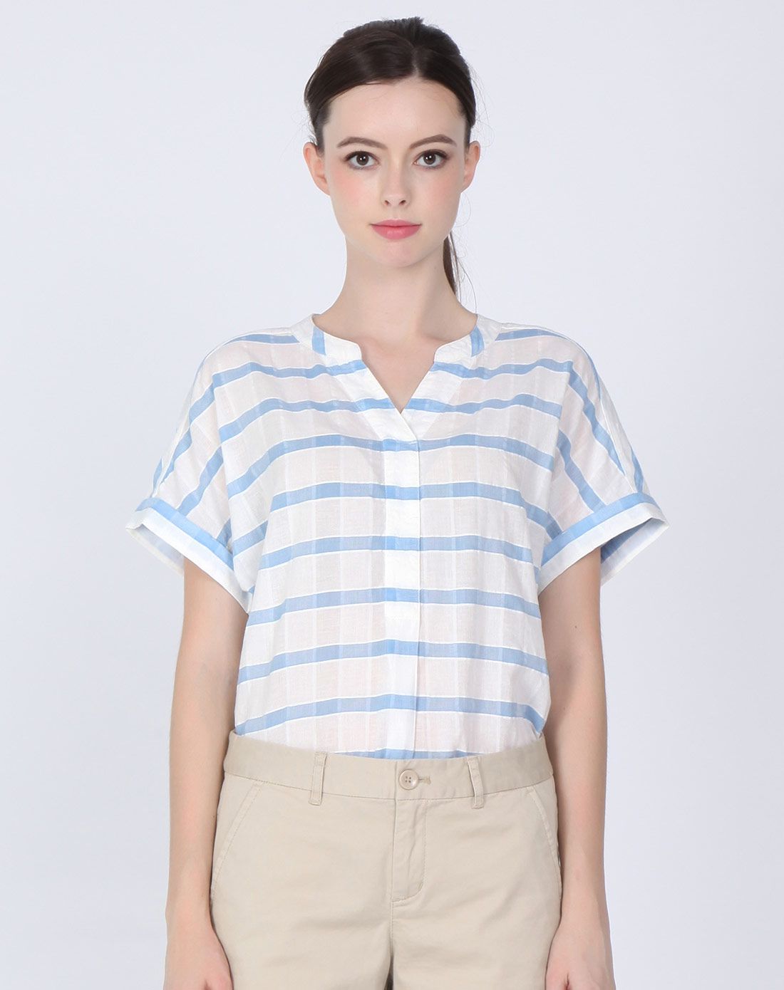 女款纯白色立领短袖上衣