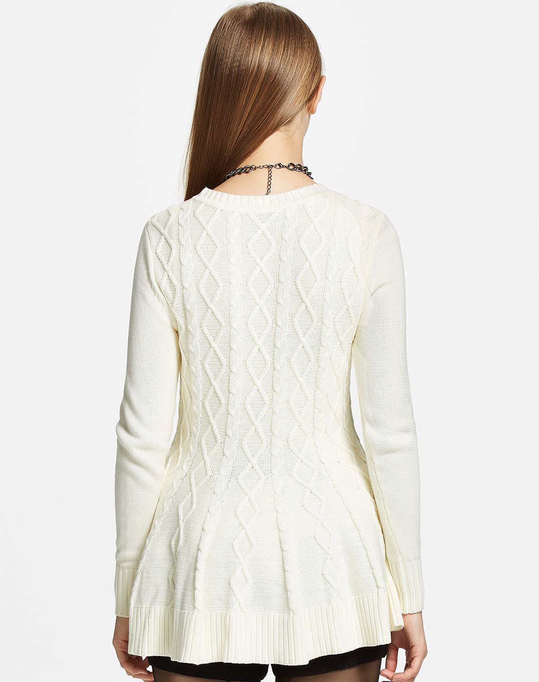 女款白色圆领修身针织衫