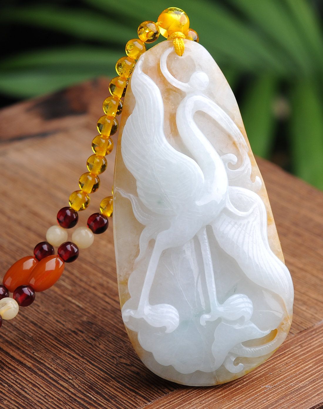 天然翡翠仙鹤吊坠