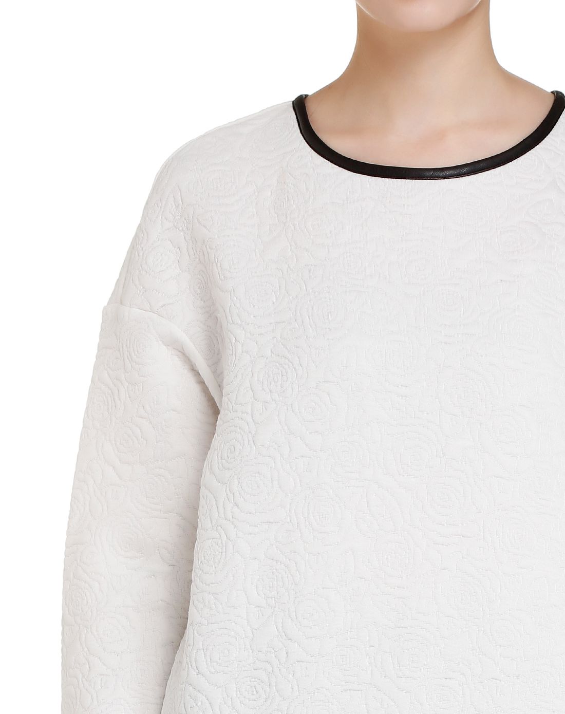 米白色简约时尚长袖t恤