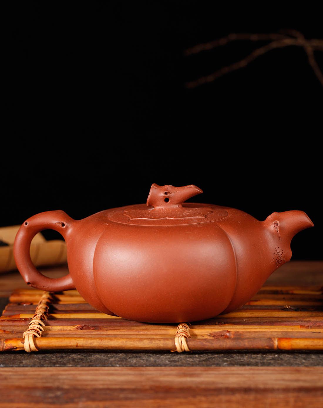 魏顺妹—柿子紫砂壶 工艺美术员