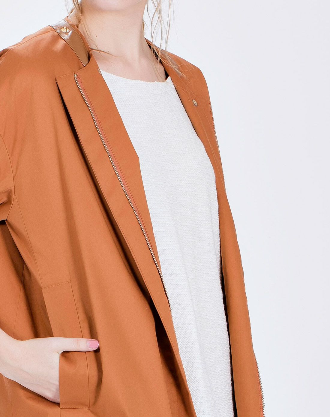 女款深桔色简约时尚八分袖外套