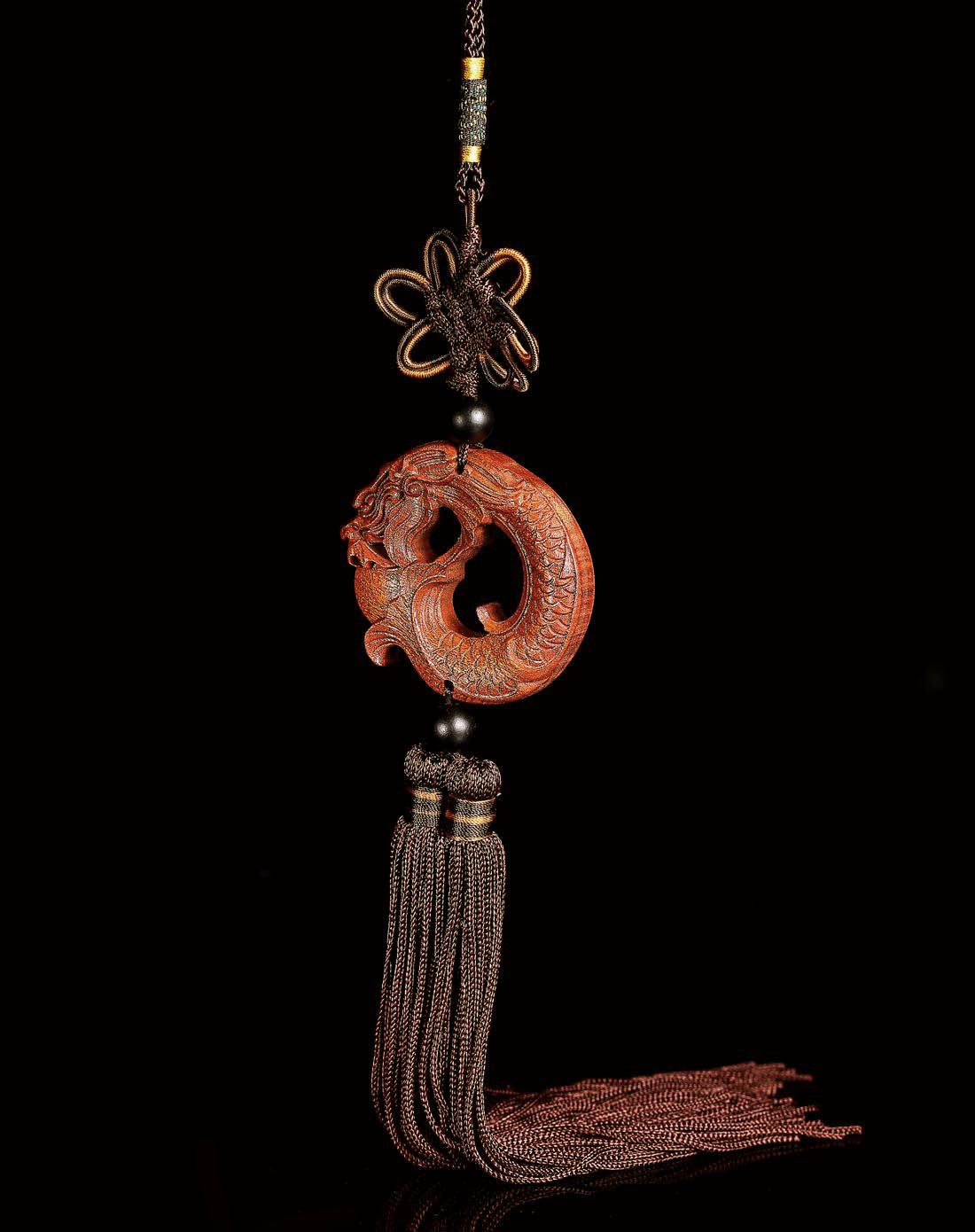 草花梨雕刻挂件