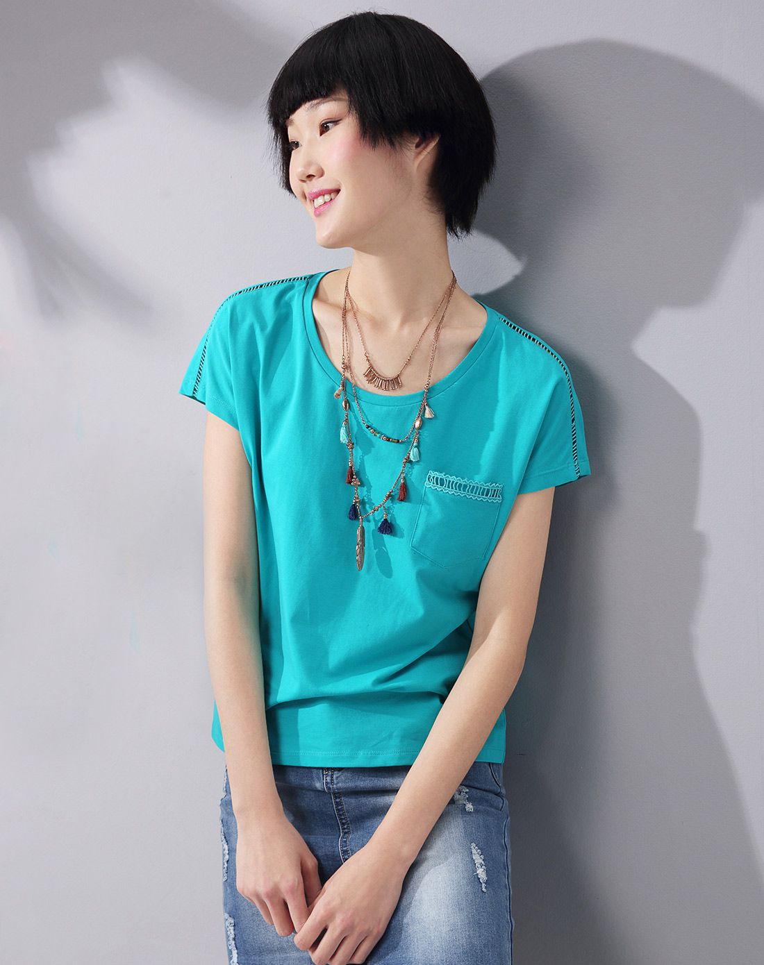孔雀绿肩部镂空拼接短袖t恤