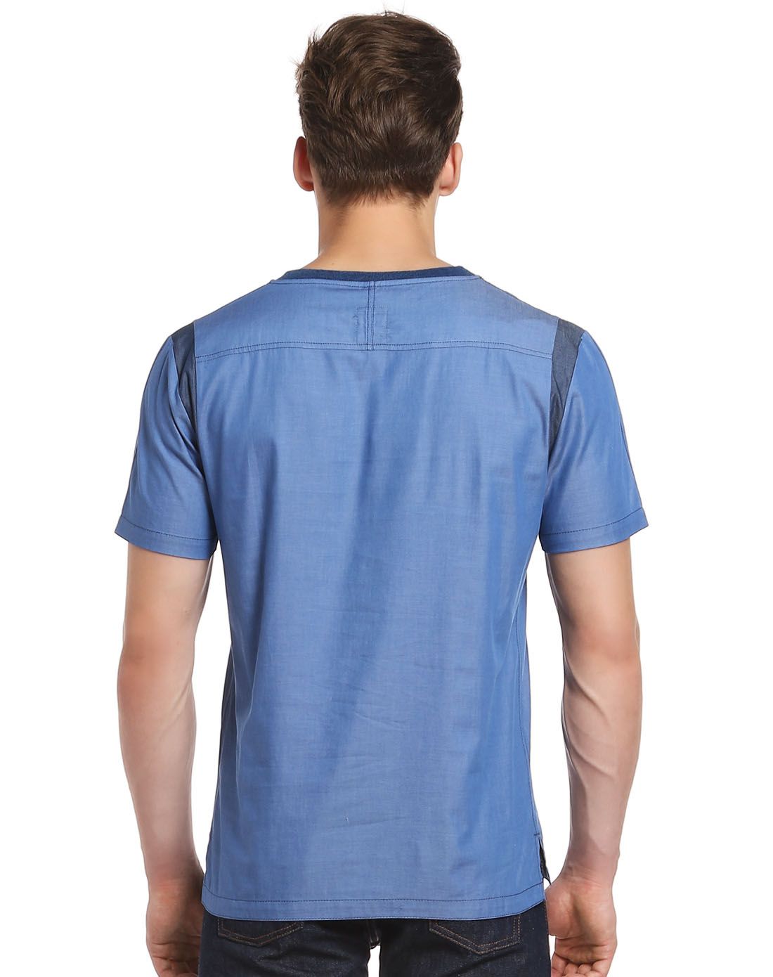 天蓝色合体标准休闲装