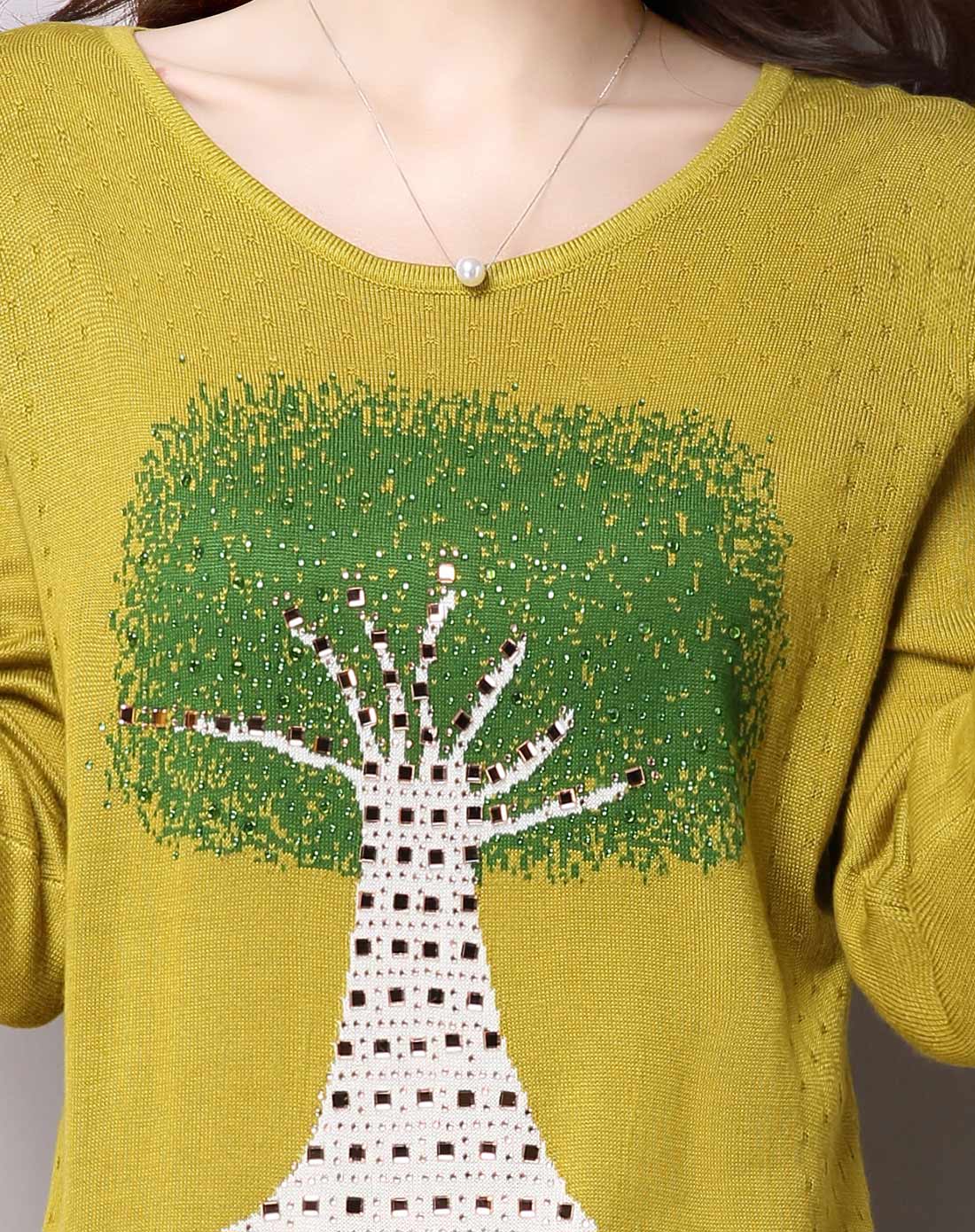 秋香绿可爱宽松套头长袖针织衫