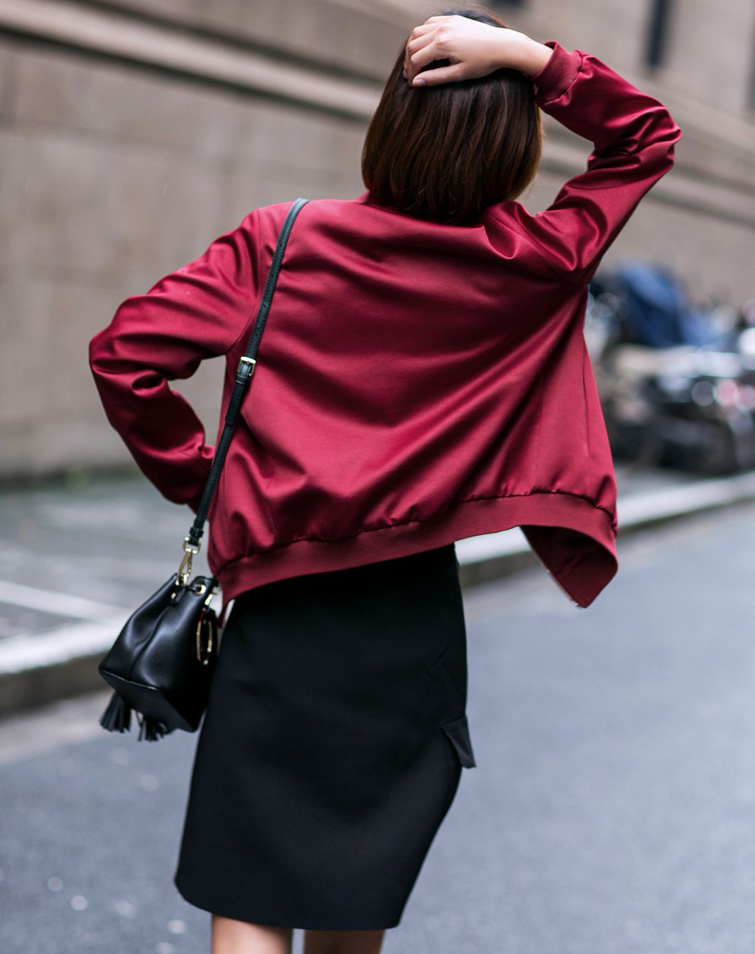 女款酒红色刺绣花鸟棒球服外套