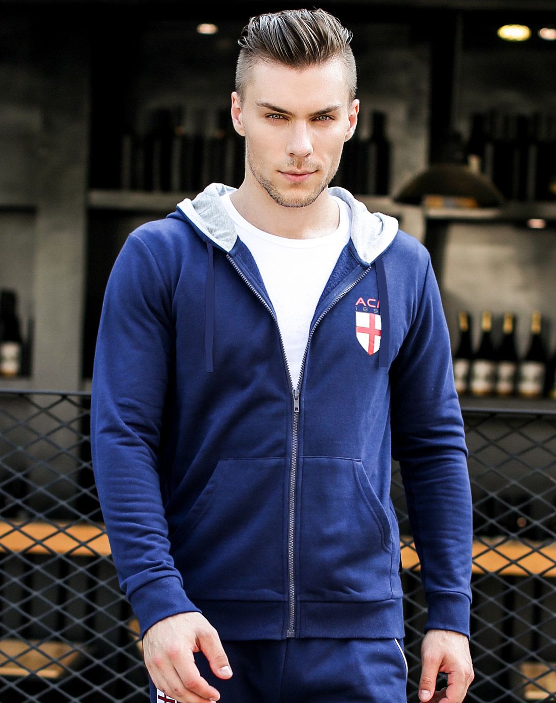 顺滑亲肤 男款藏青带帽拉链衫 休闲运动