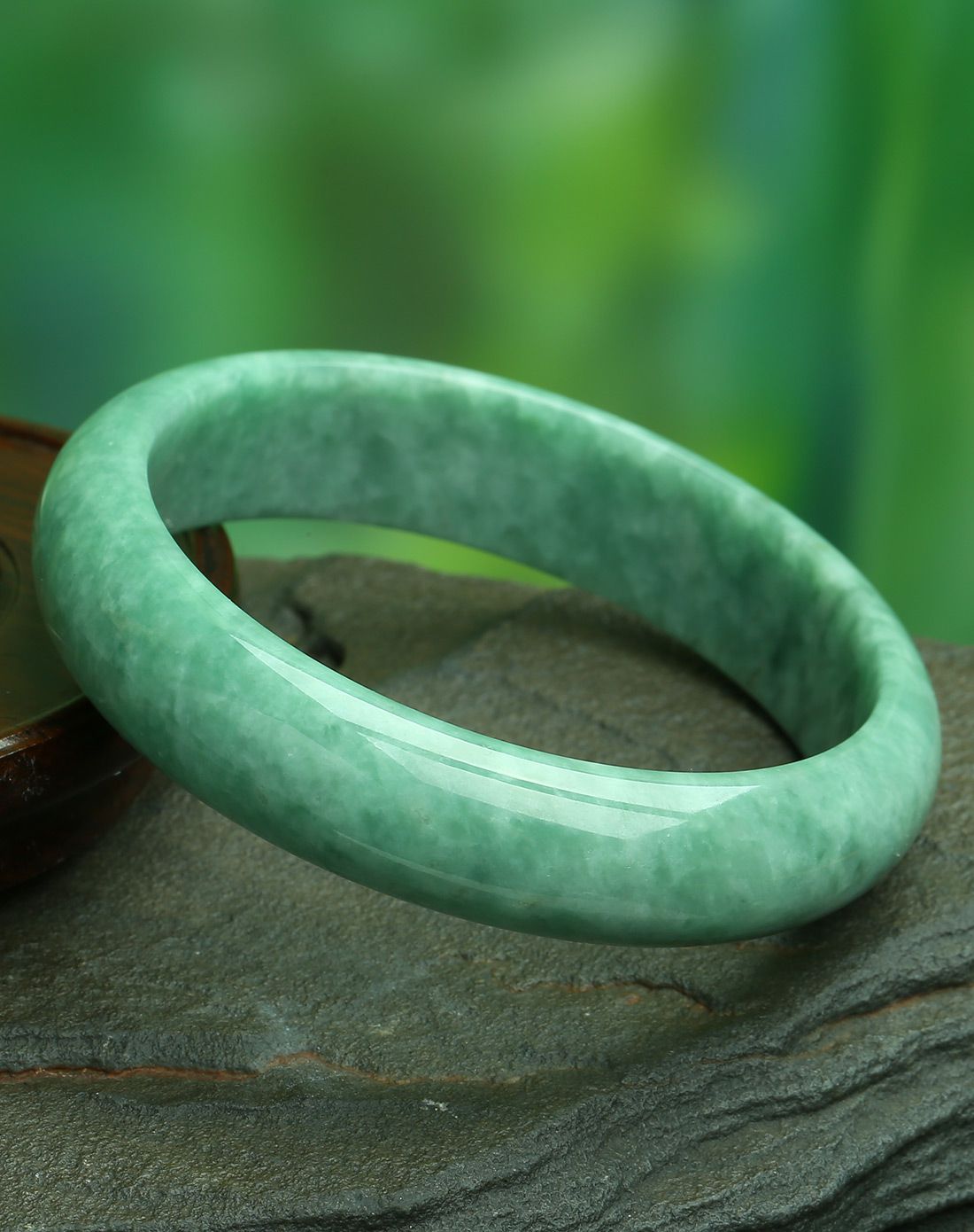 一品翠 天然翡翠a货满豆绿色福镯(附证书)