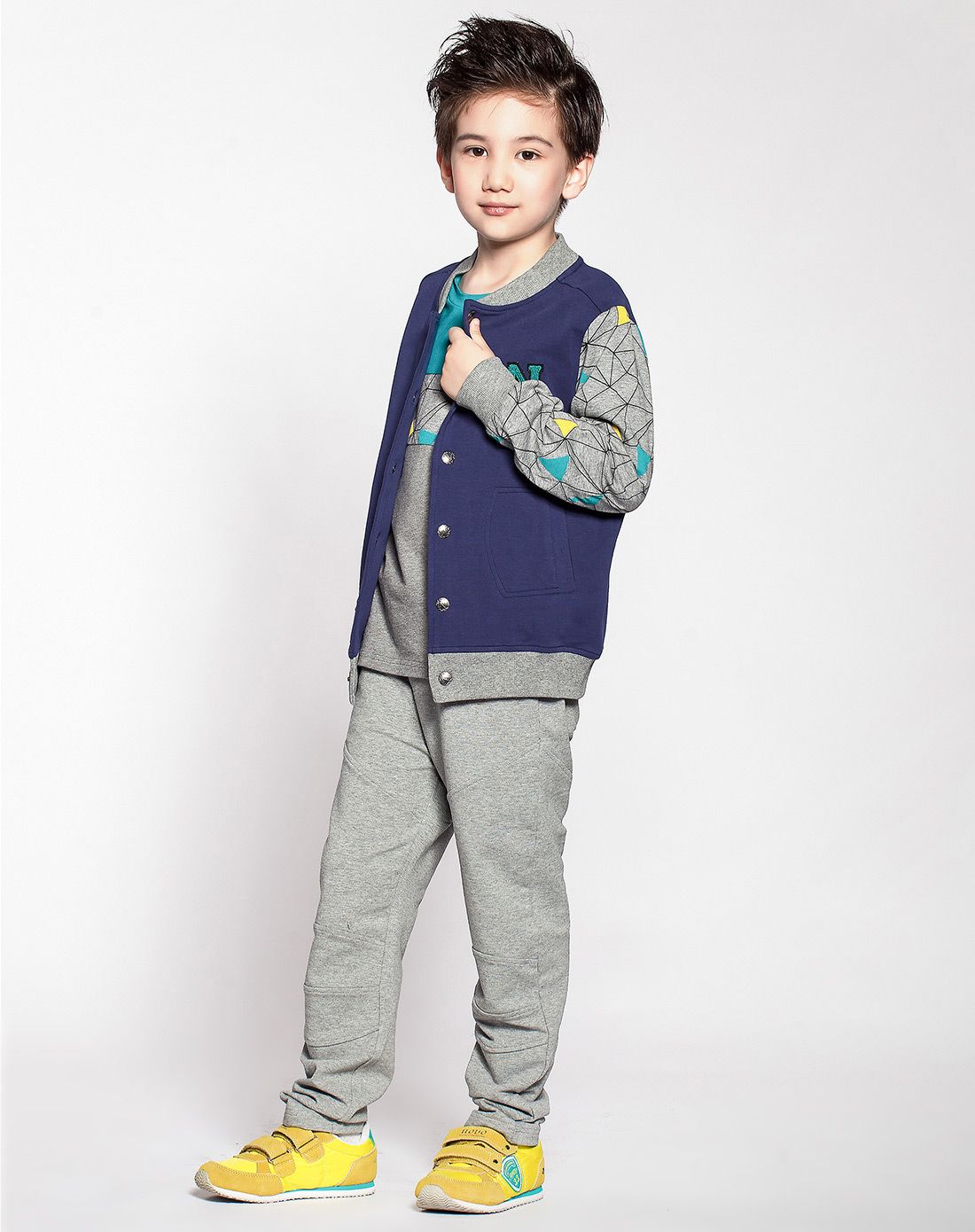[明星单品]男童藏青色长袖套装