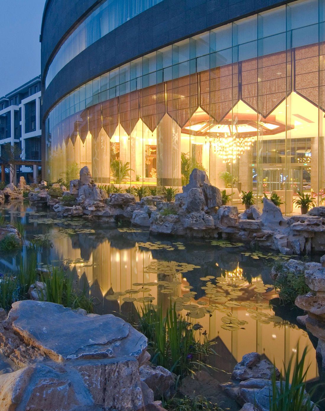 苏州雍景山庄高级房1晚 双人早餐 天颐温泉门票2张(有效期12月1日-12