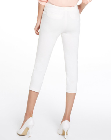 白色松紧腰弹力七分裤