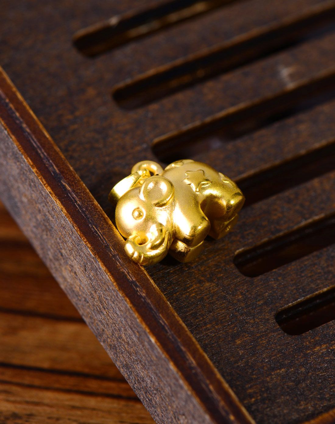 3d硬金千足金黄金吊坠大象(2.21克)