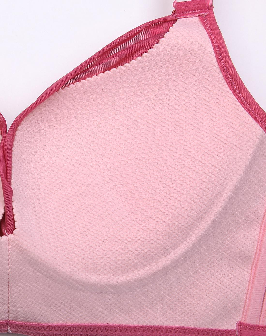 粉色刺绣无钢圈b杯聚拢侧收调整型文胸