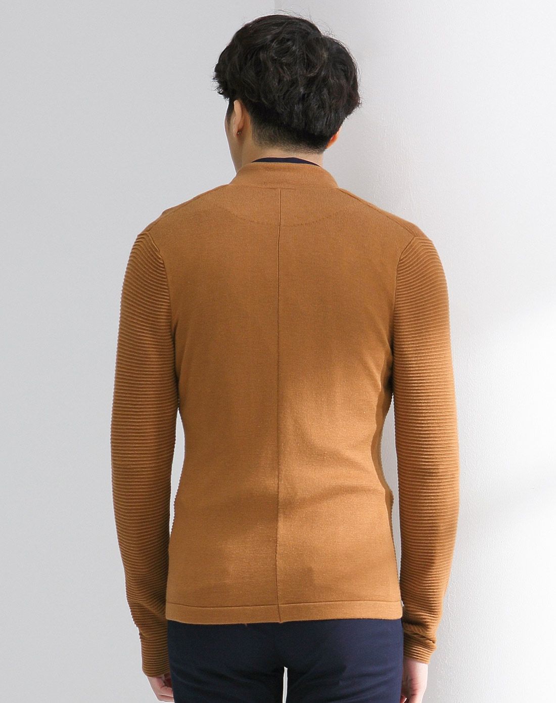 男款黄咖色合体毛衫