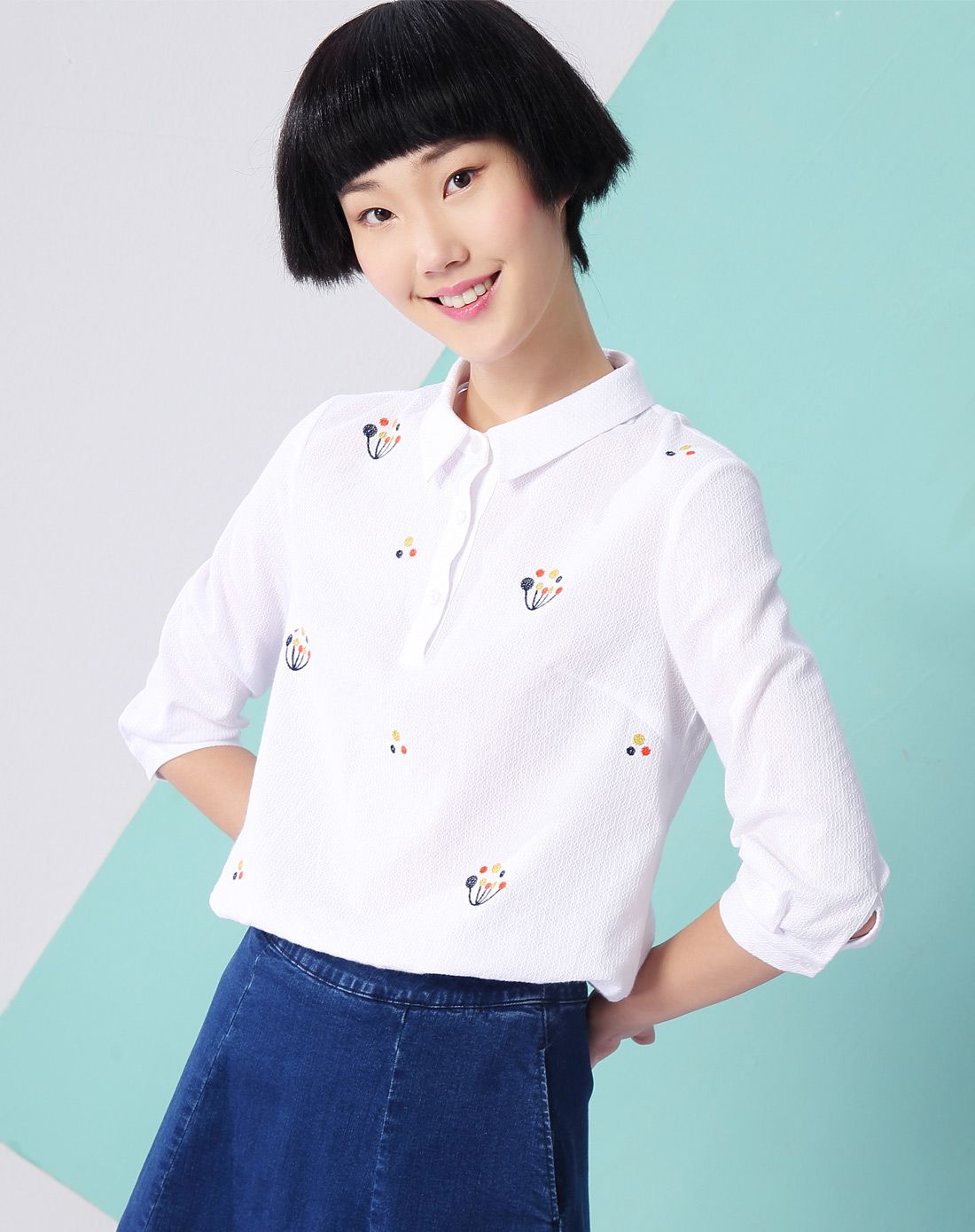 纯白色刺绣提花半开襟七分袖衬衫