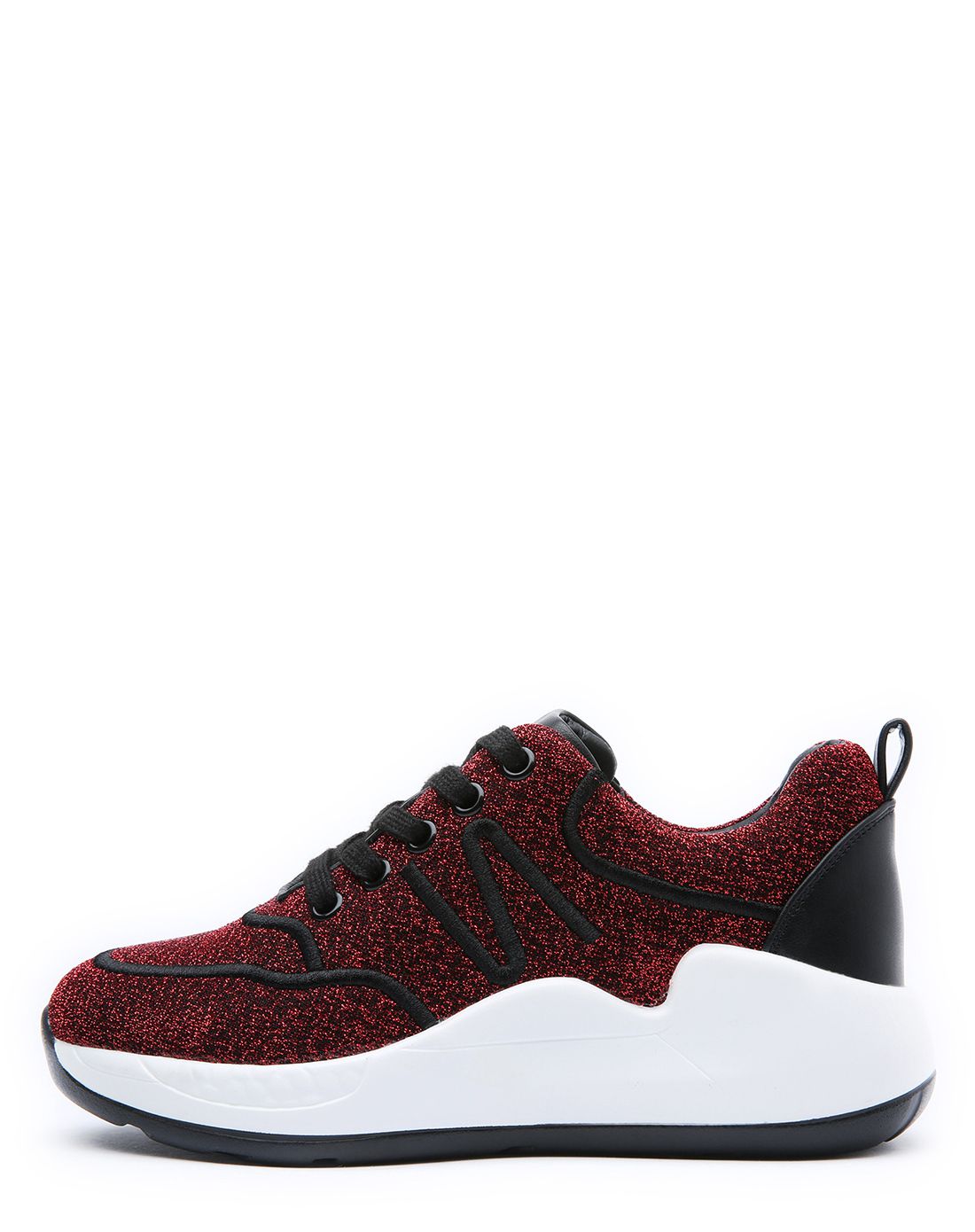 运动款时尚深色百搭休闲鞋