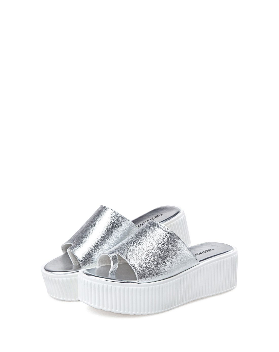 2016夏季新款头层牛皮一字带夹趾松糕厚底女银色拖鞋