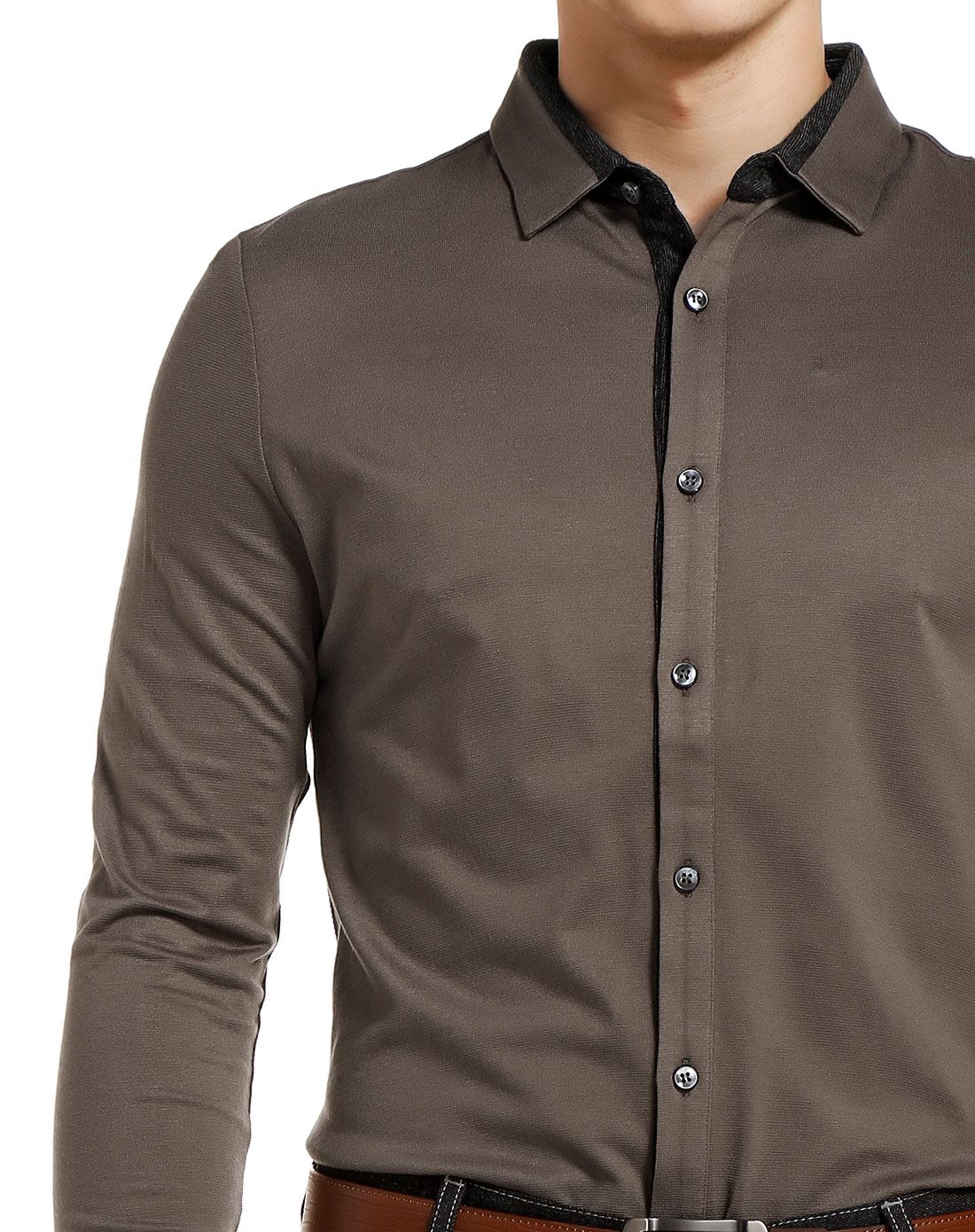 浅灰褐色大方成熟长袖针织衬衫