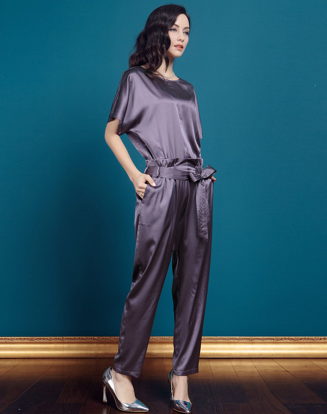 真丝暗紫色俏丽亮面蝙蝠袖连体长裤